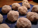 geformte Bouletten vor dem Braten