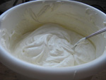 Schuessel mit Creme