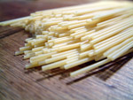 Spaghetti ungekocht
