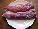 Zwei Schweinefilet-Stücken