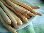 Frischer weisser Spargel