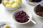 Rotkohl mit Äpfeln und Rotwein
